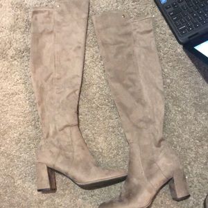 Liz Claiborne boots
